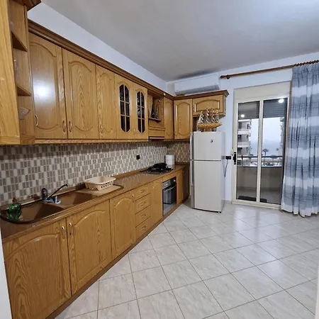 Sea Grand Apartment *